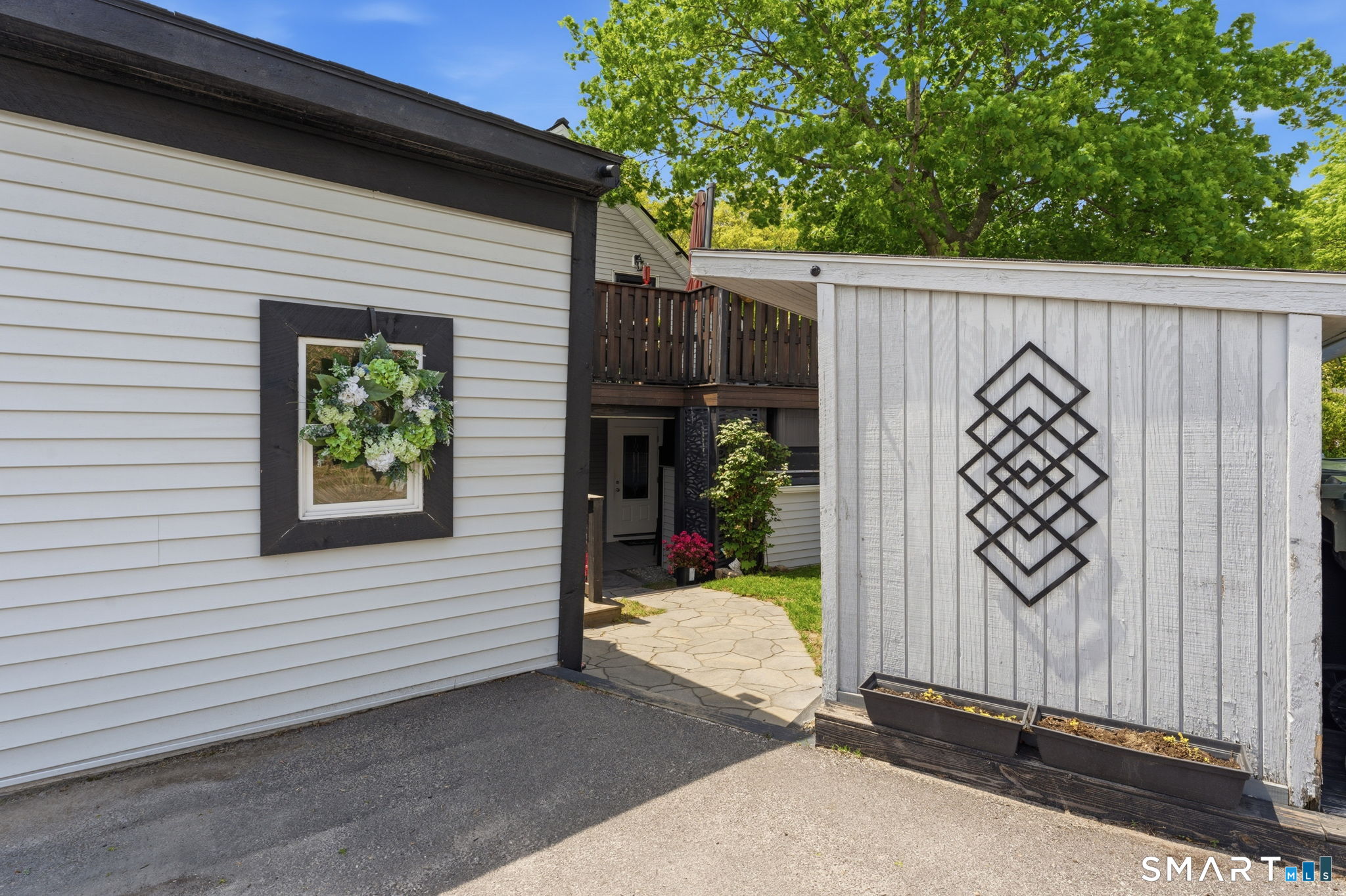 9 Hunters Road Norwich CT 06360