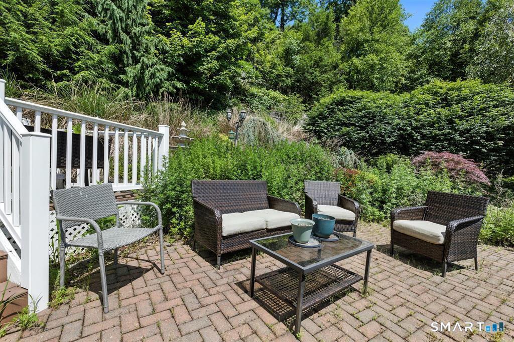 11 Squantz View Drive New Fairfield CT 06812