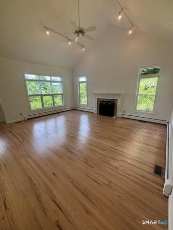 11 Squantz View Drive New Fairfield CT 06812