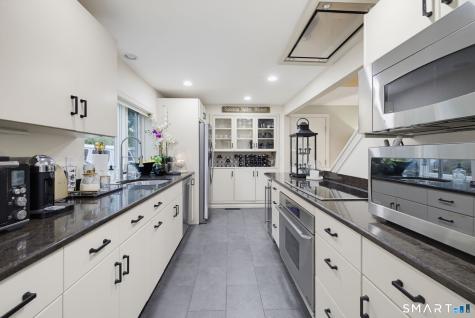 30 Riverside Avenue Old Saybrook CT 06475