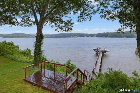 30 Riverside Avenue Old Saybrook CT 06475