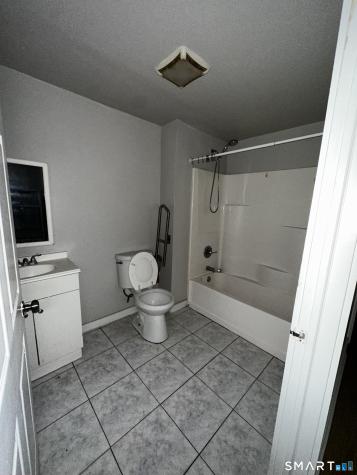 385 Putnam Avenue Hamden CT 05617