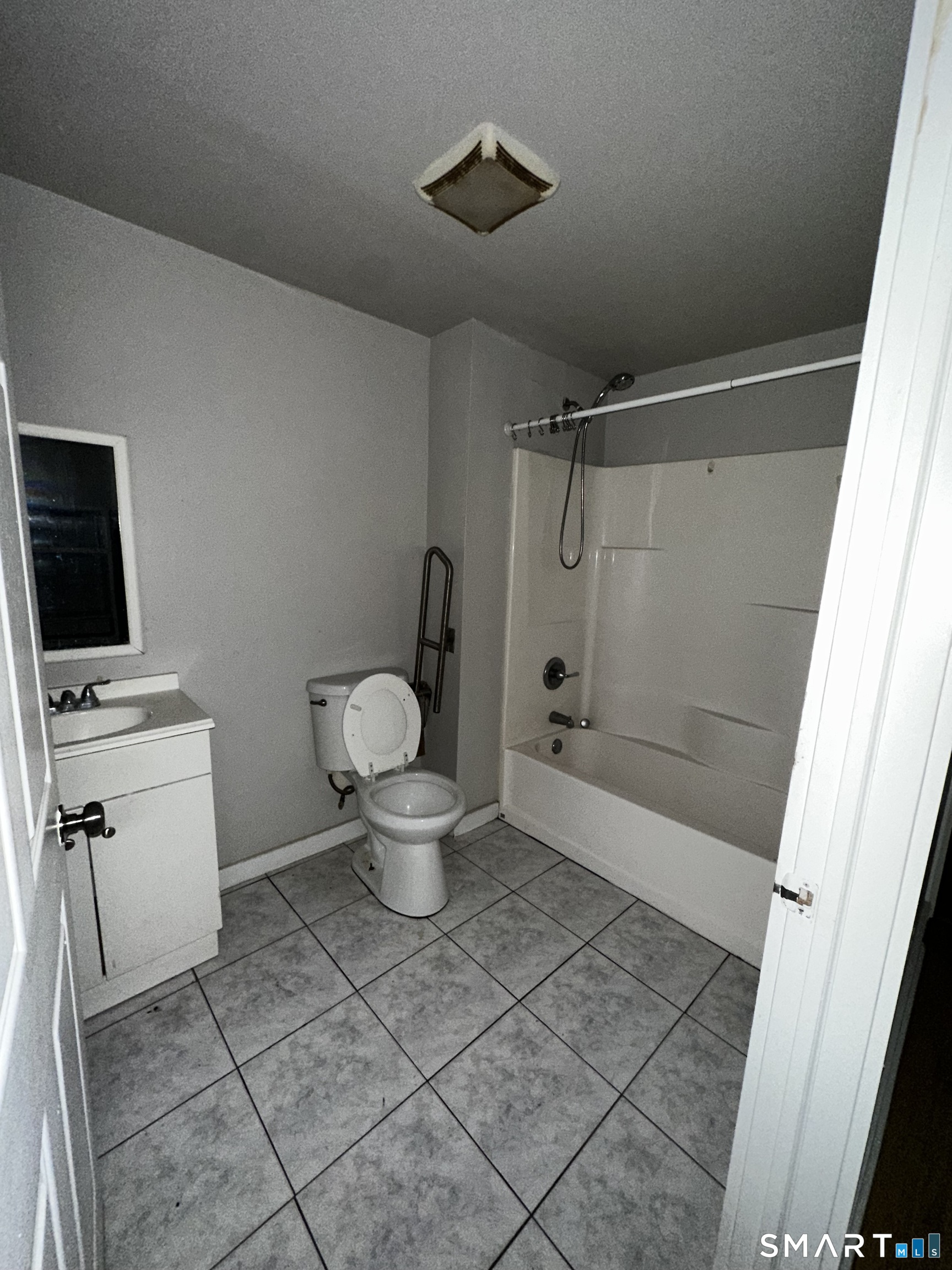 385 Putnam Avenue Hamden CT 05617