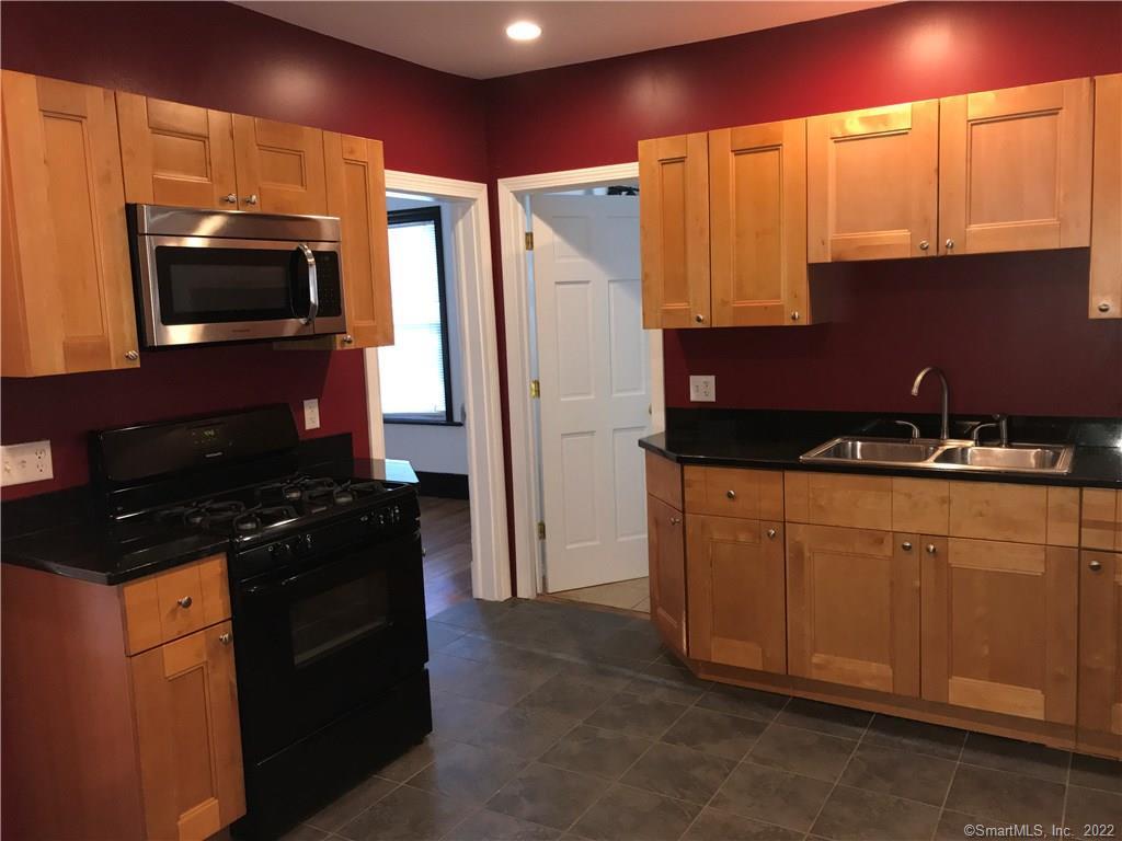 31 Oak Avenue Shelton CT 06484