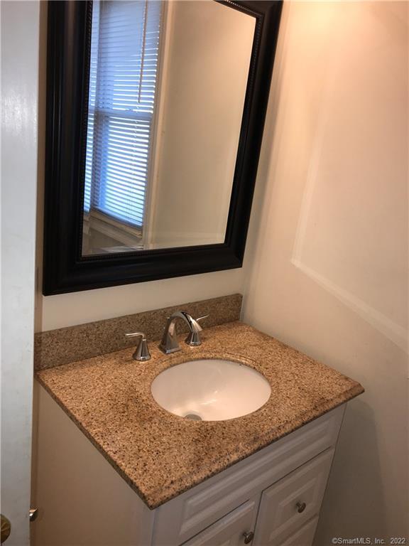 31 Oak Avenue Shelton CT 06484