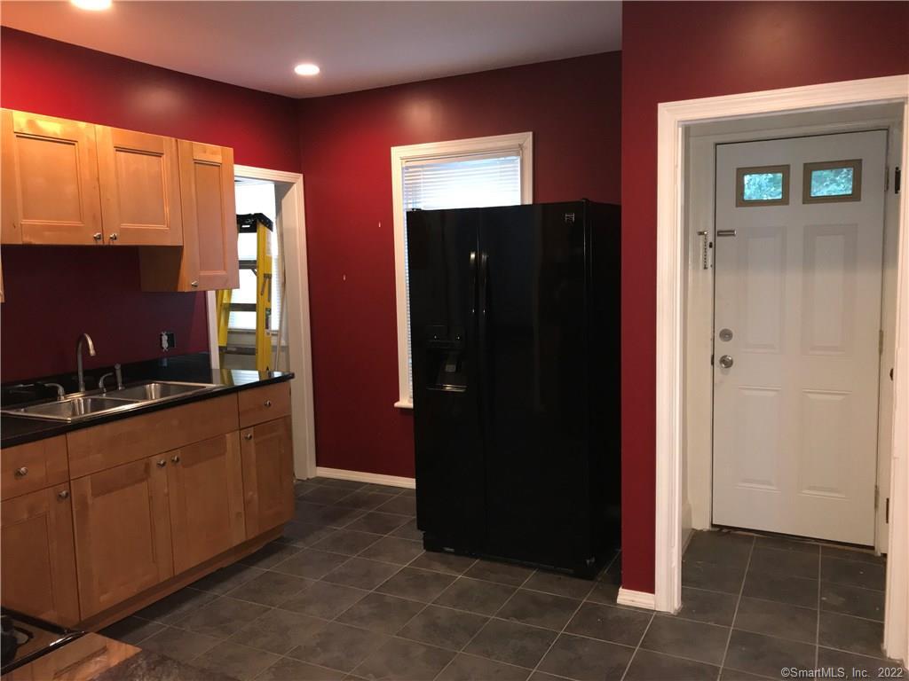 31 Oak Avenue Shelton CT 06484