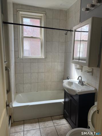 123 Putnam Street Hartford CT 06106