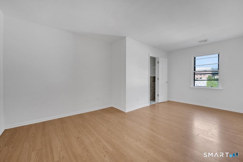 2743 Boston Post Road Darien CT 06820