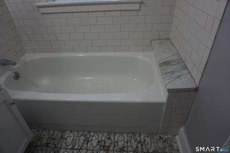 472 Prospect Avenue Hartford CT 06105