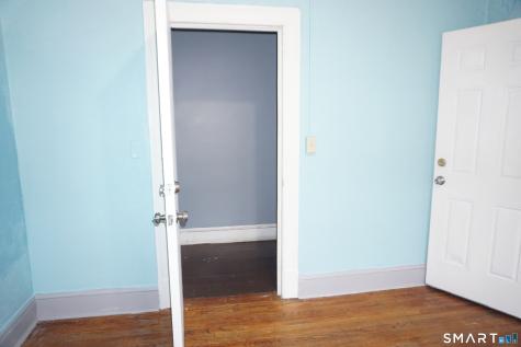 472 Prospect Avenue Hartford CT 06105
