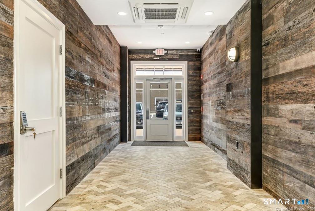 1077 Boston Post Road Darien CT 06820