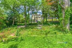 98 Woodmere Road West Hartford CT 06119