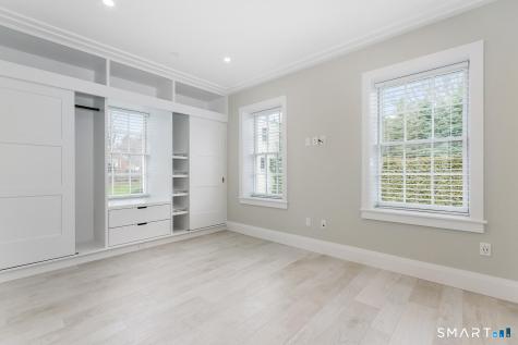1990 Bronson Road Fairfield CT 06824