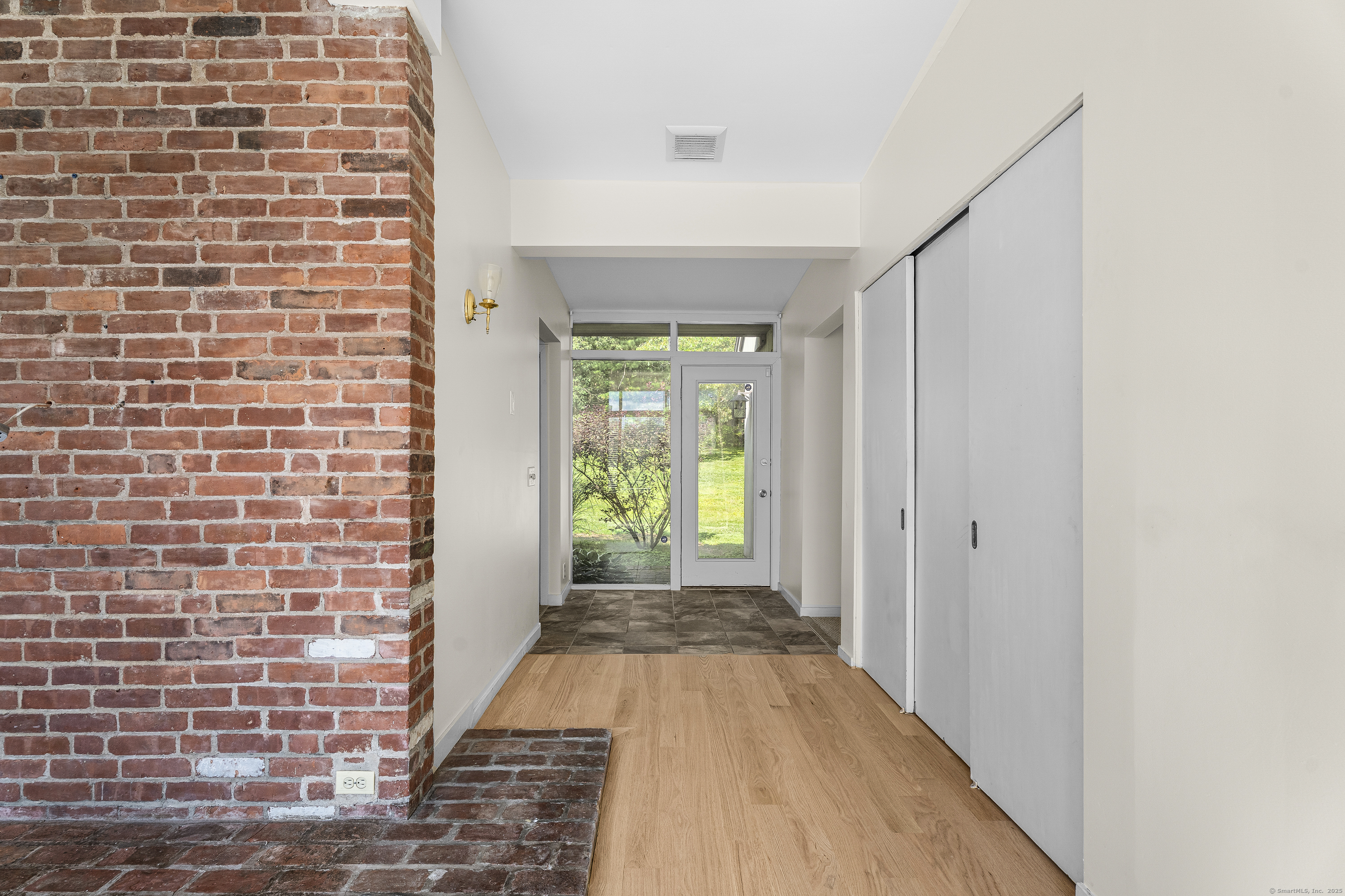 23 Vine Hill Road Farmington CT 06032