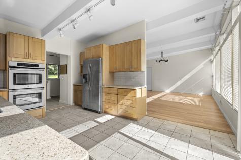23 Vine Hill Road Farmington CT 06032