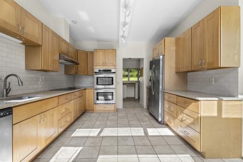 23 Vine Hill Road Farmington CT 06032
