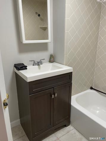 49 Homeside Avenue West Haven CT 06516