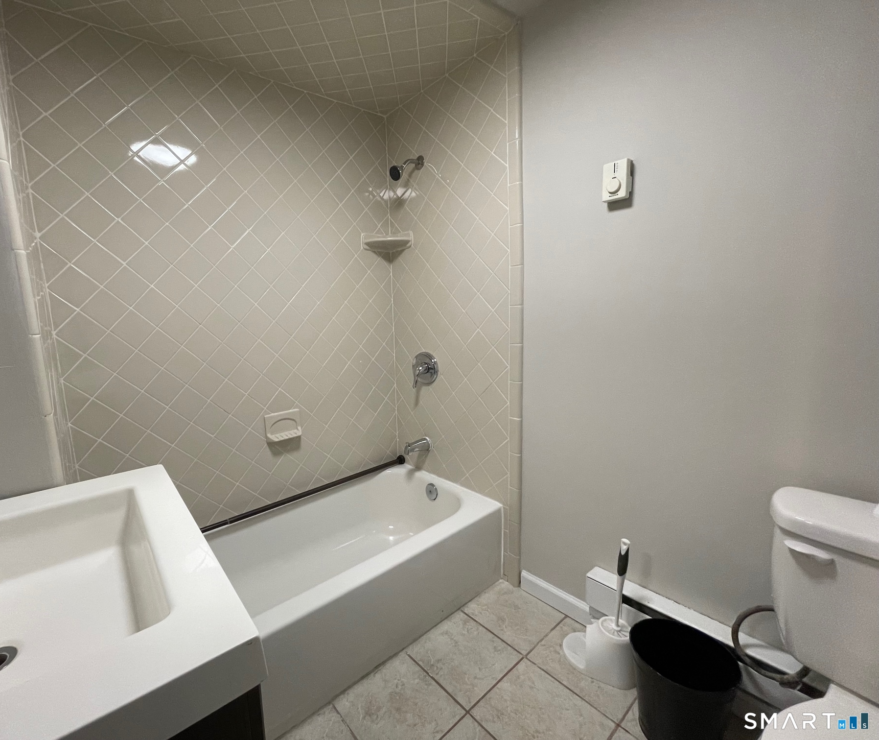 49 Homeside Avenue West Haven CT 06516