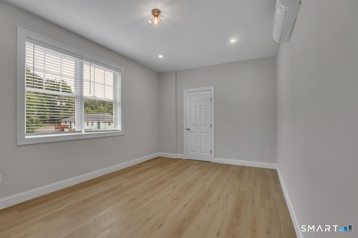 1347 New Haven Road Naugatuck CT 06770