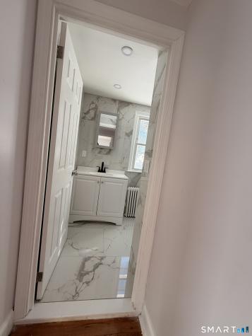 8 River Road East Haven CT 06512