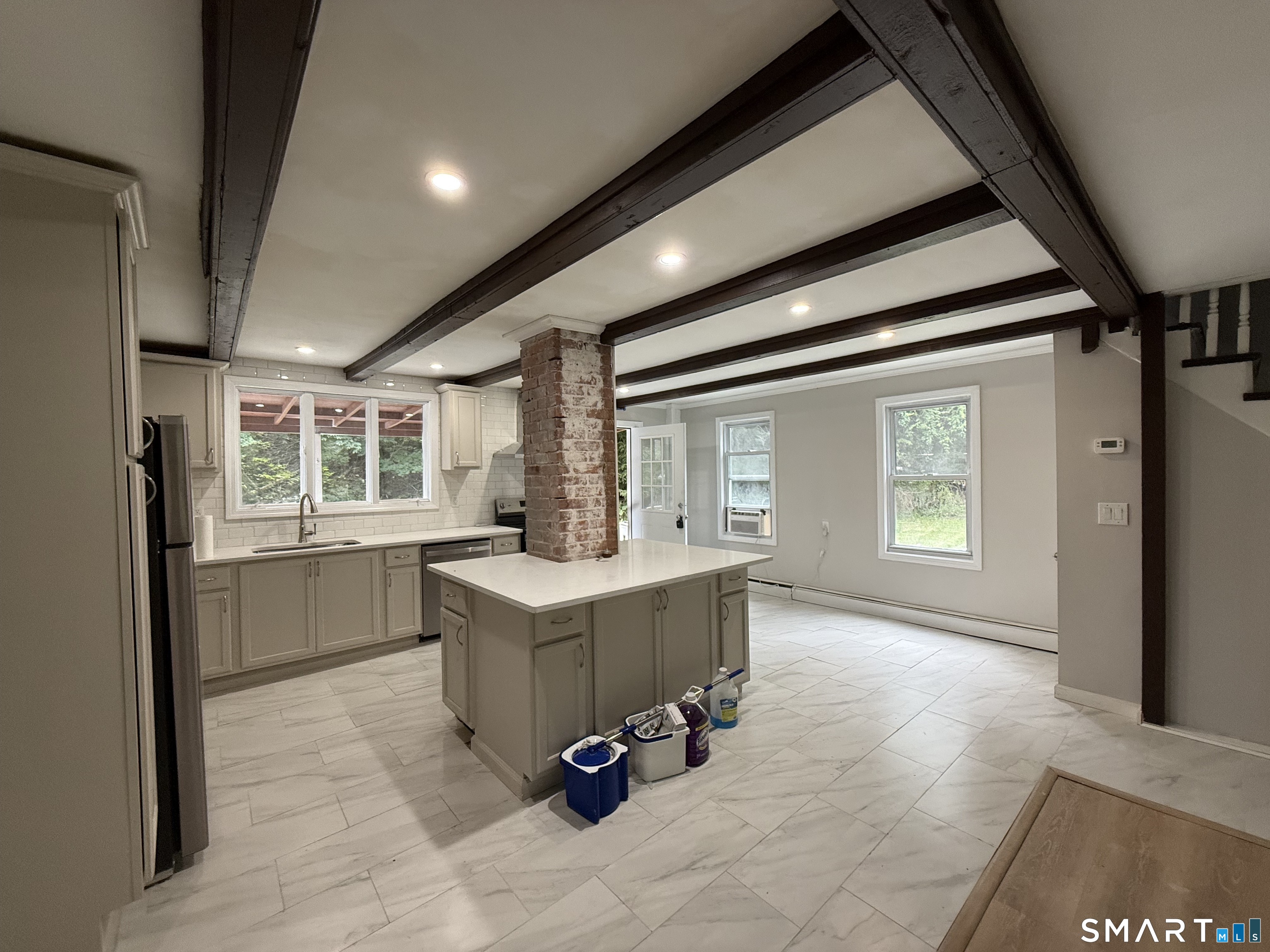 89 Hickory Street Norwich CT 06360