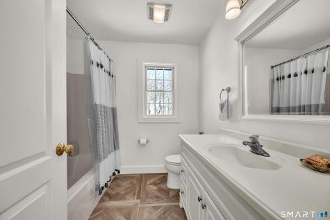 5 Main Drive Brookfield CT 06804