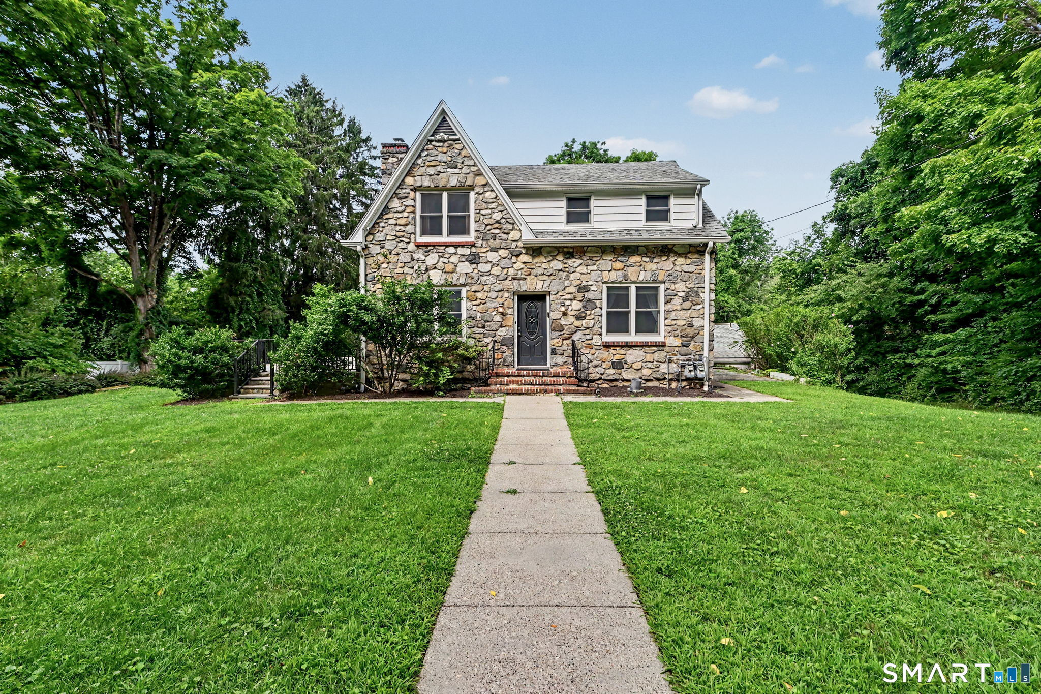 10 Old Hawleyville Road Bethel CT 06801