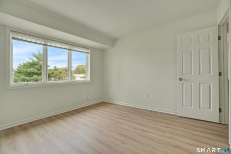12 Boulevard Drive Danbury CT 06810