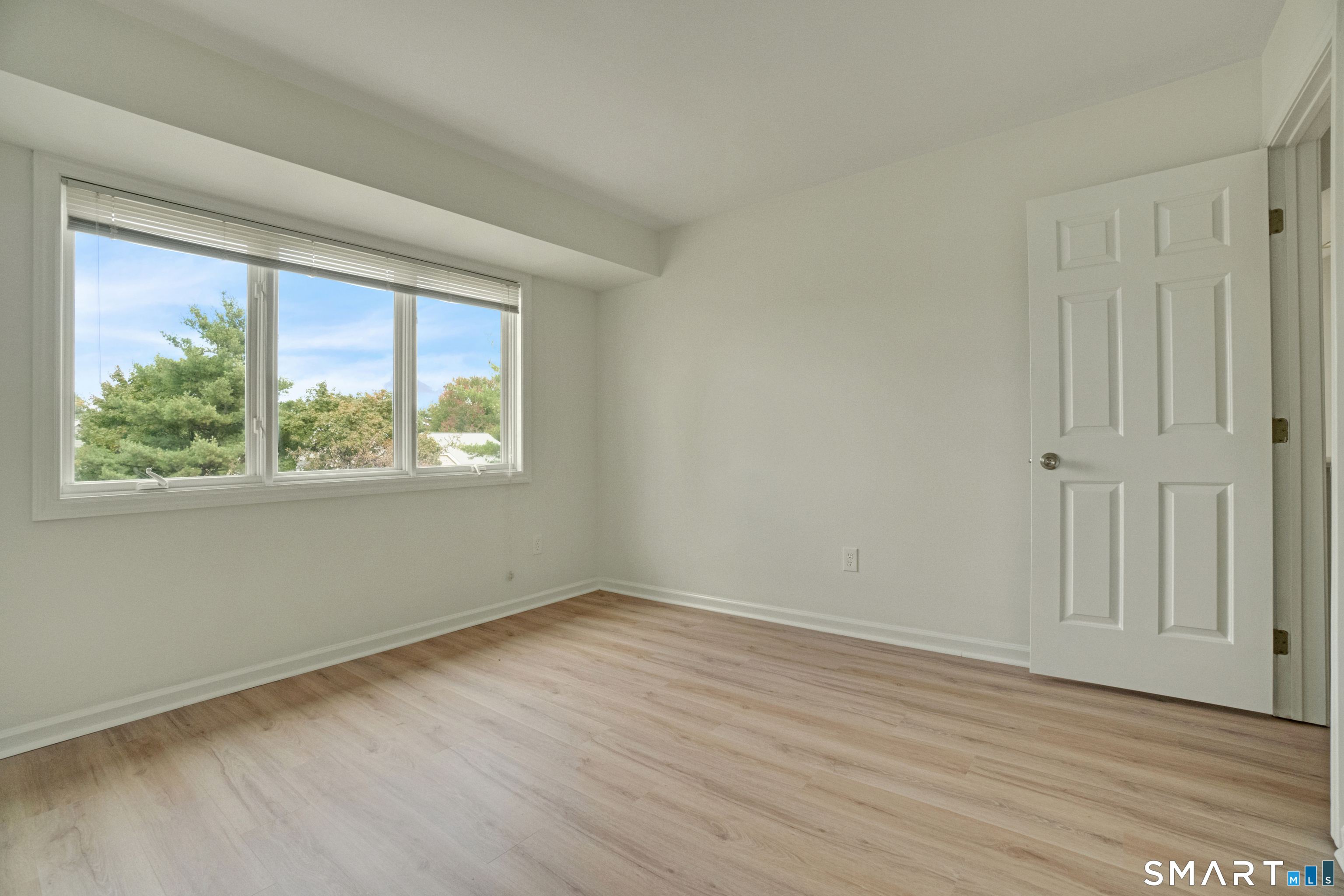 12 Boulevard Drive Danbury CT 06810
