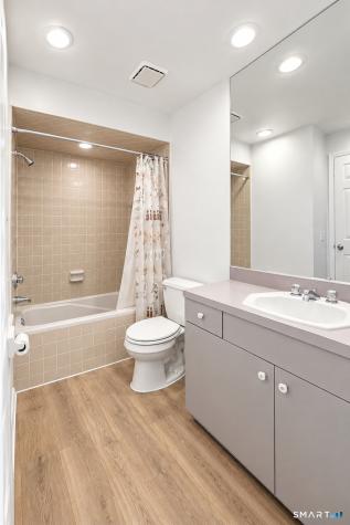 12 Boulevard Drive Danbury CT 06810