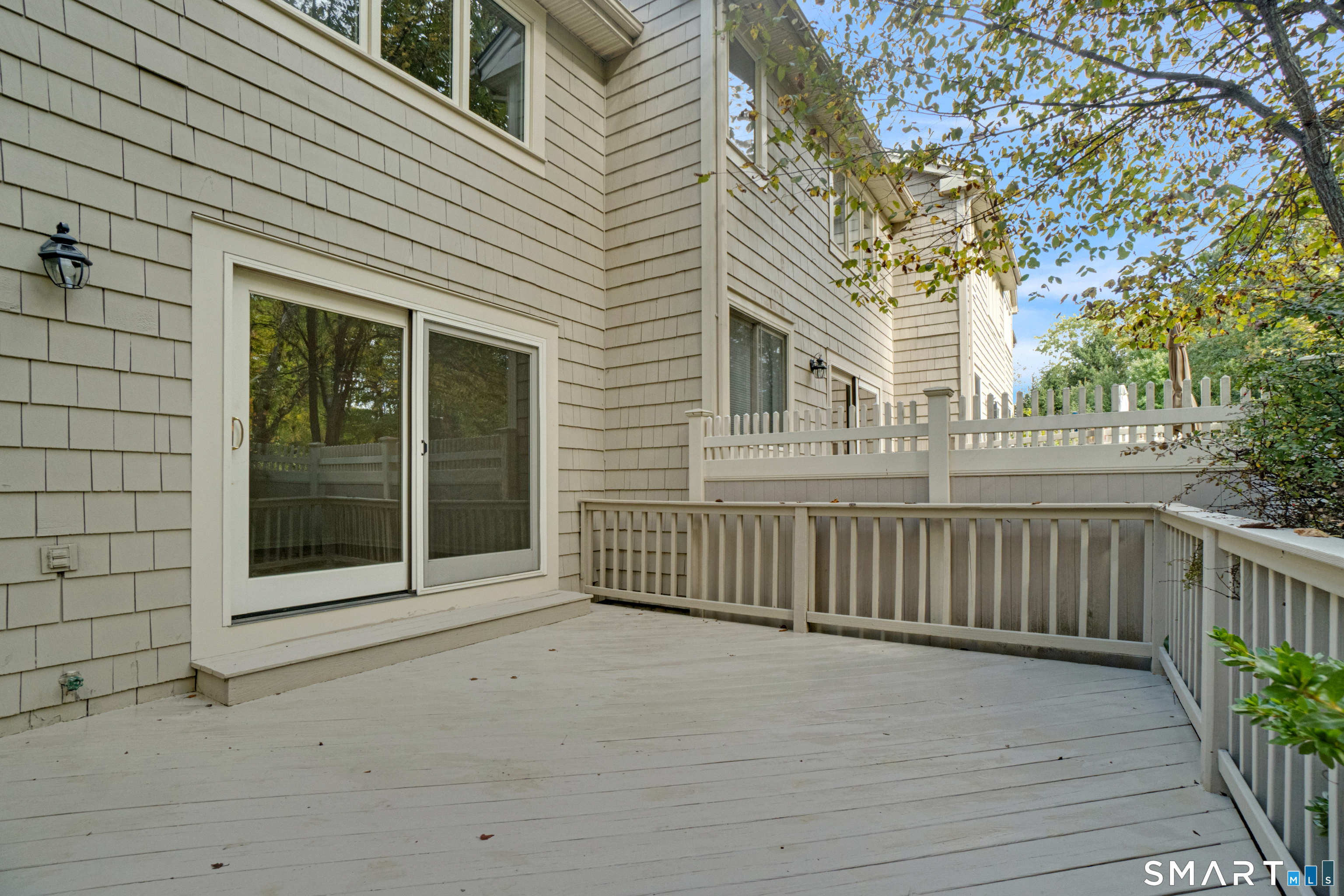 12 Boulevard Drive Danbury CT 06810