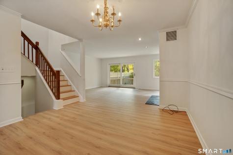 12 Boulevard Drive Danbury CT 06810