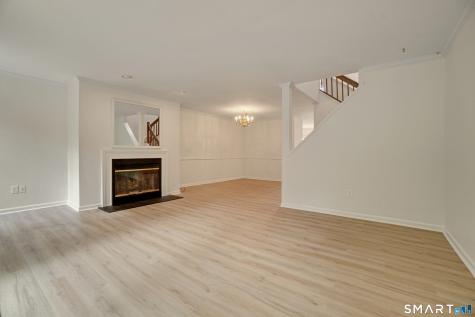 12 Boulevard Drive Danbury CT 06810
