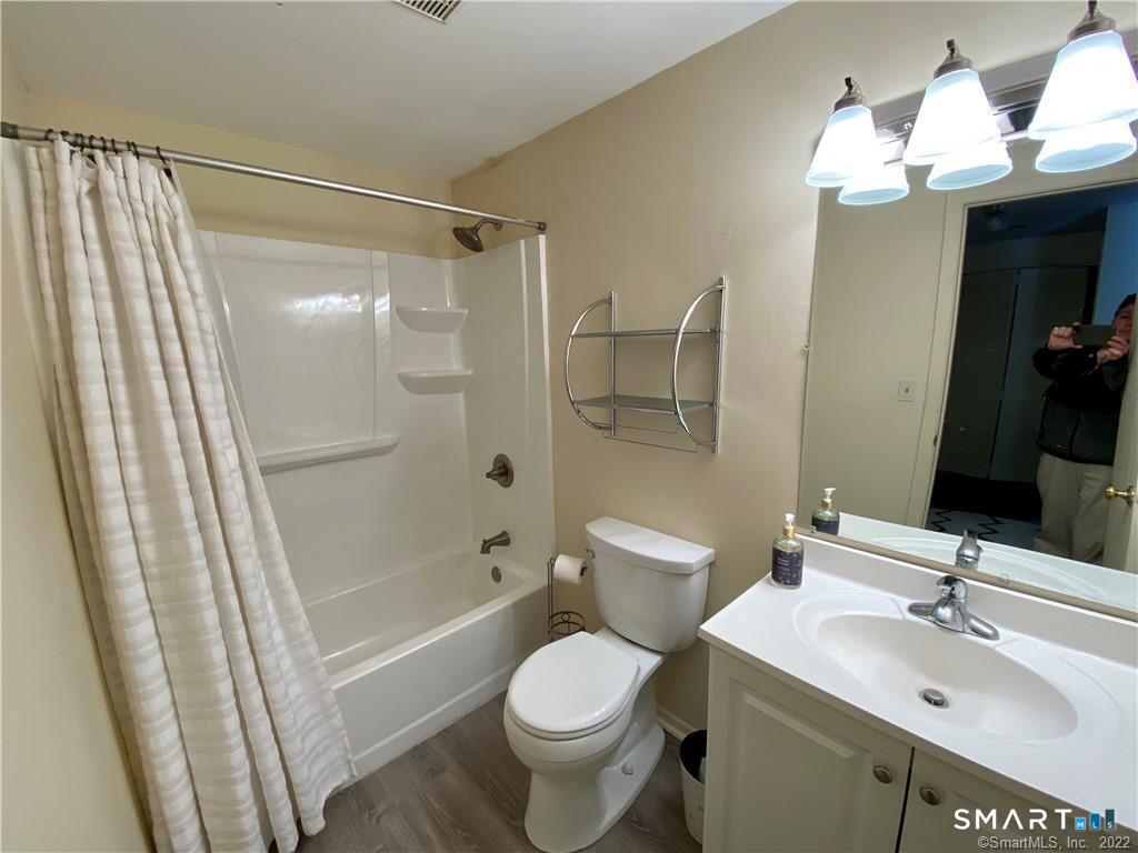 122 Heather Ridge Shelton CT 06484
