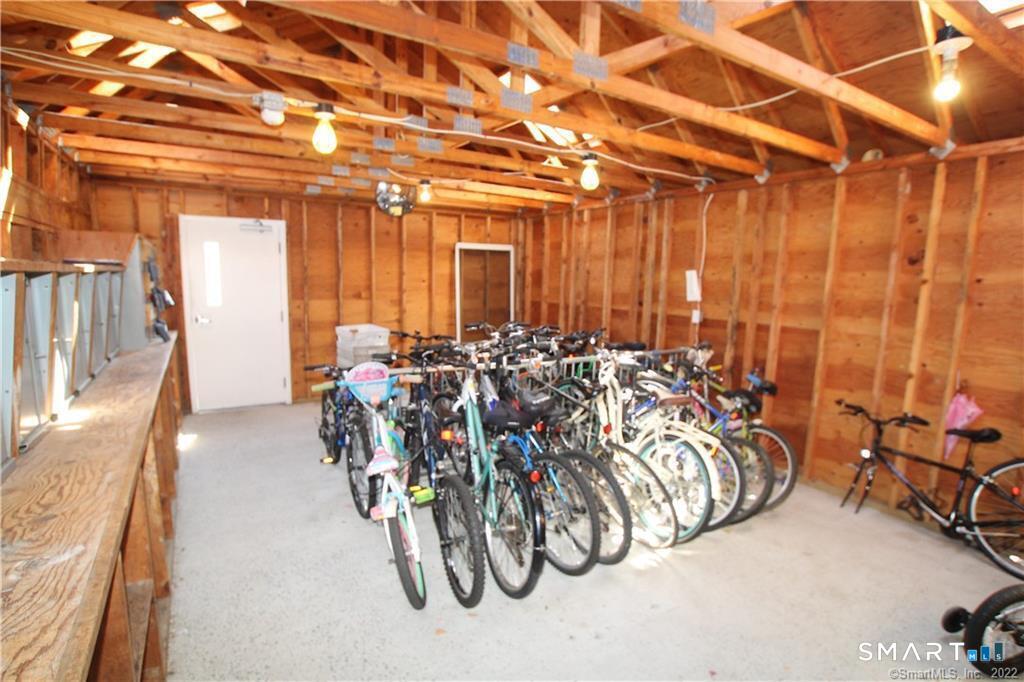 122 Heather Ridge Shelton CT 06484