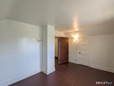 24 Thompson Court Enfield CT 06082
