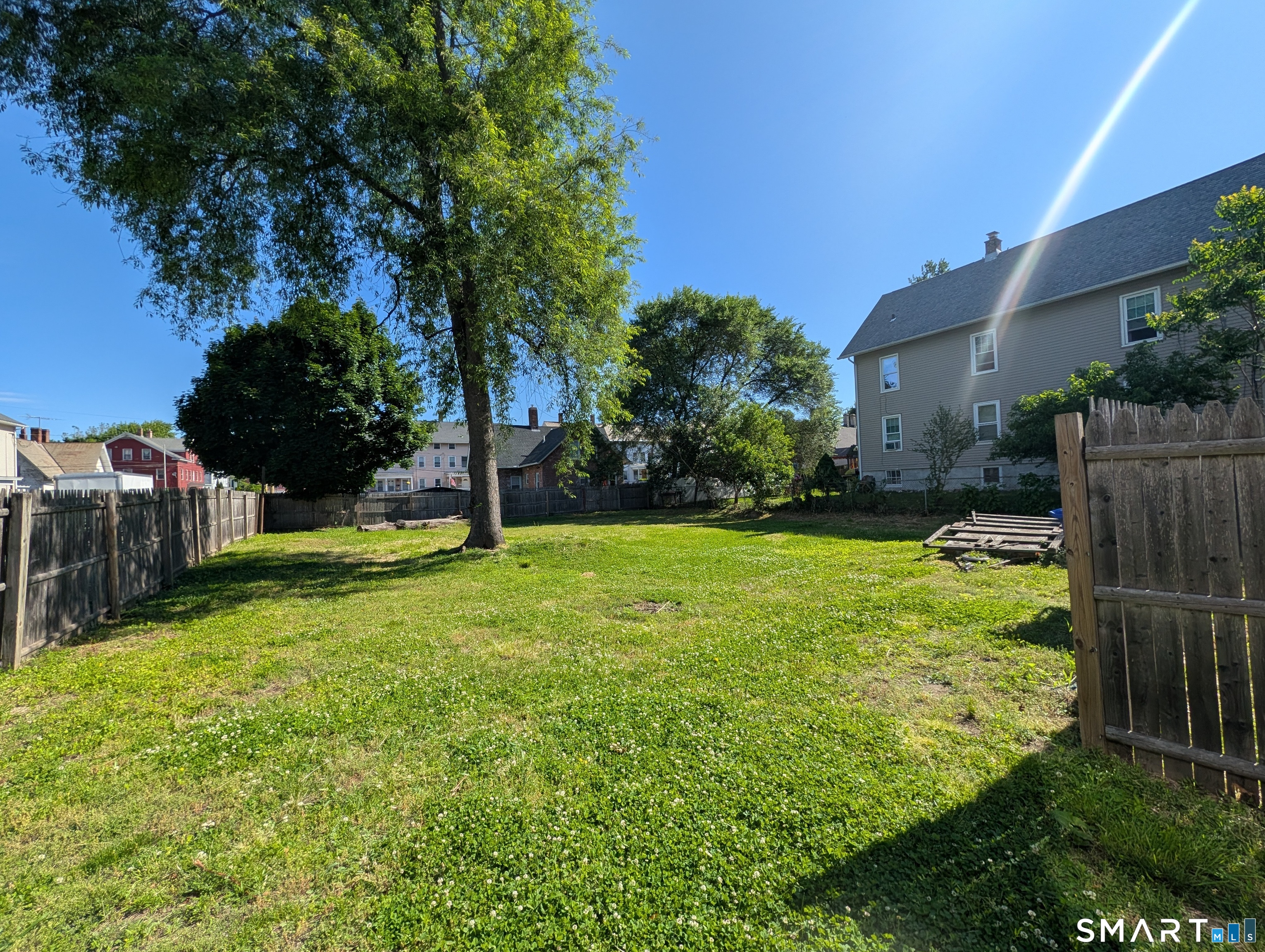 24 Thompson Court Enfield CT 06082