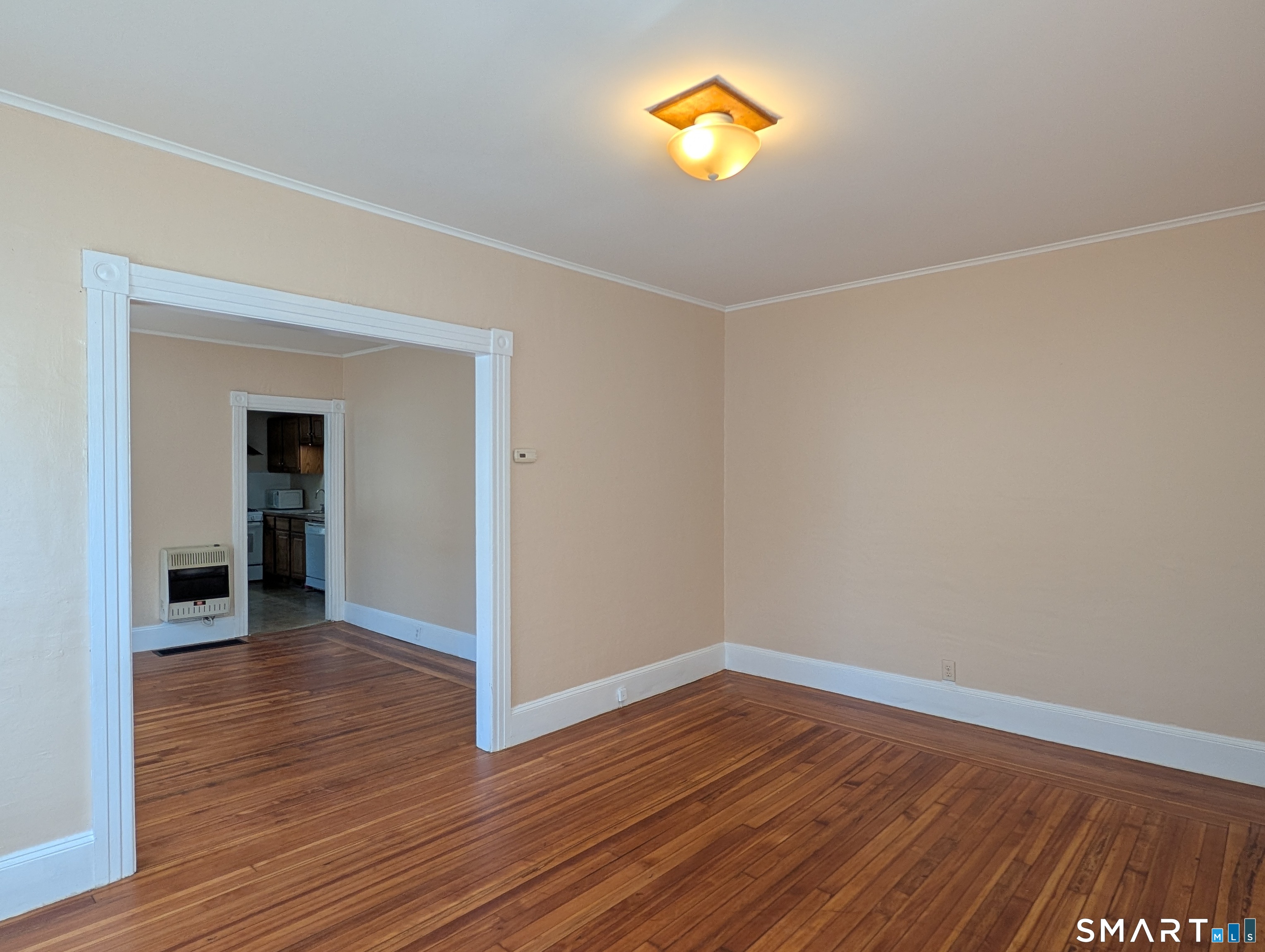 24 Thompson Court Enfield CT 06082