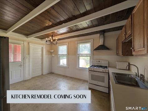 24 Thompson Court Enfield CT 06082