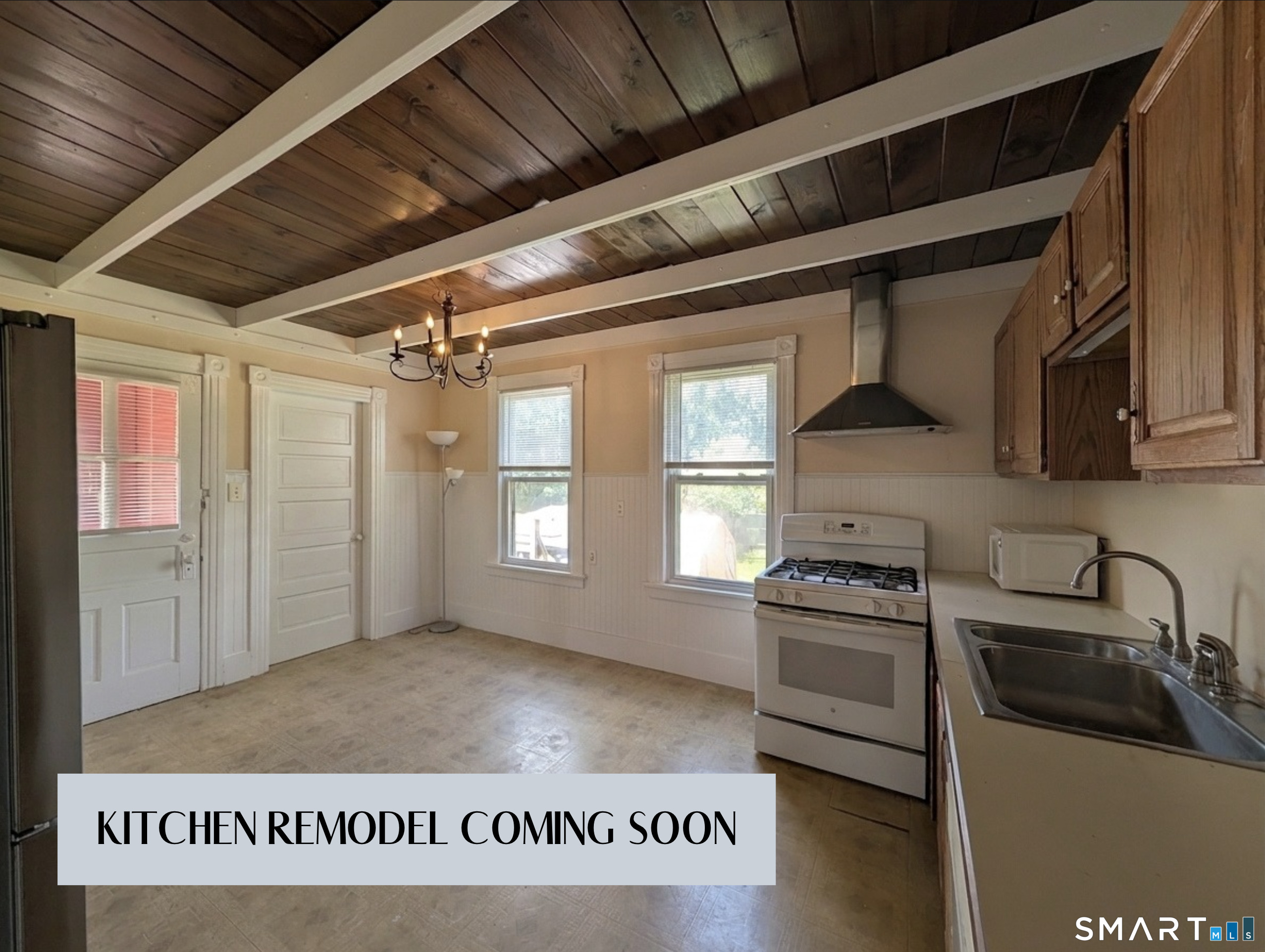 24 Thompson Court Enfield CT 06082