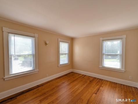 24 Thompson Court Enfield CT 06082
