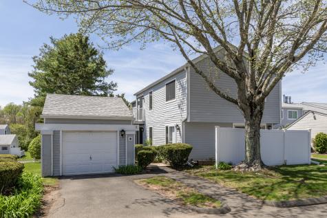 20 Peddlars Drive Branford CT 06405