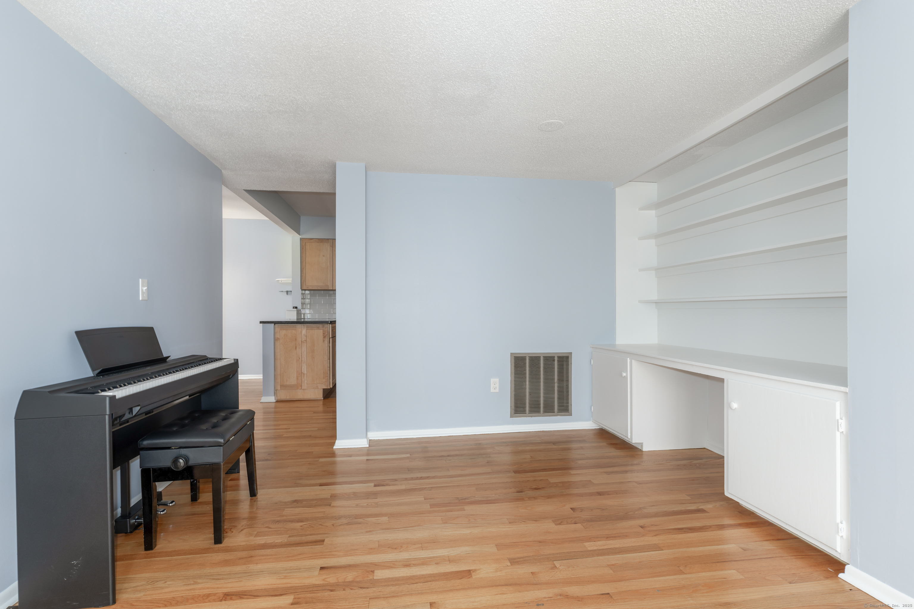20 Peddlars Drive Branford CT 06405