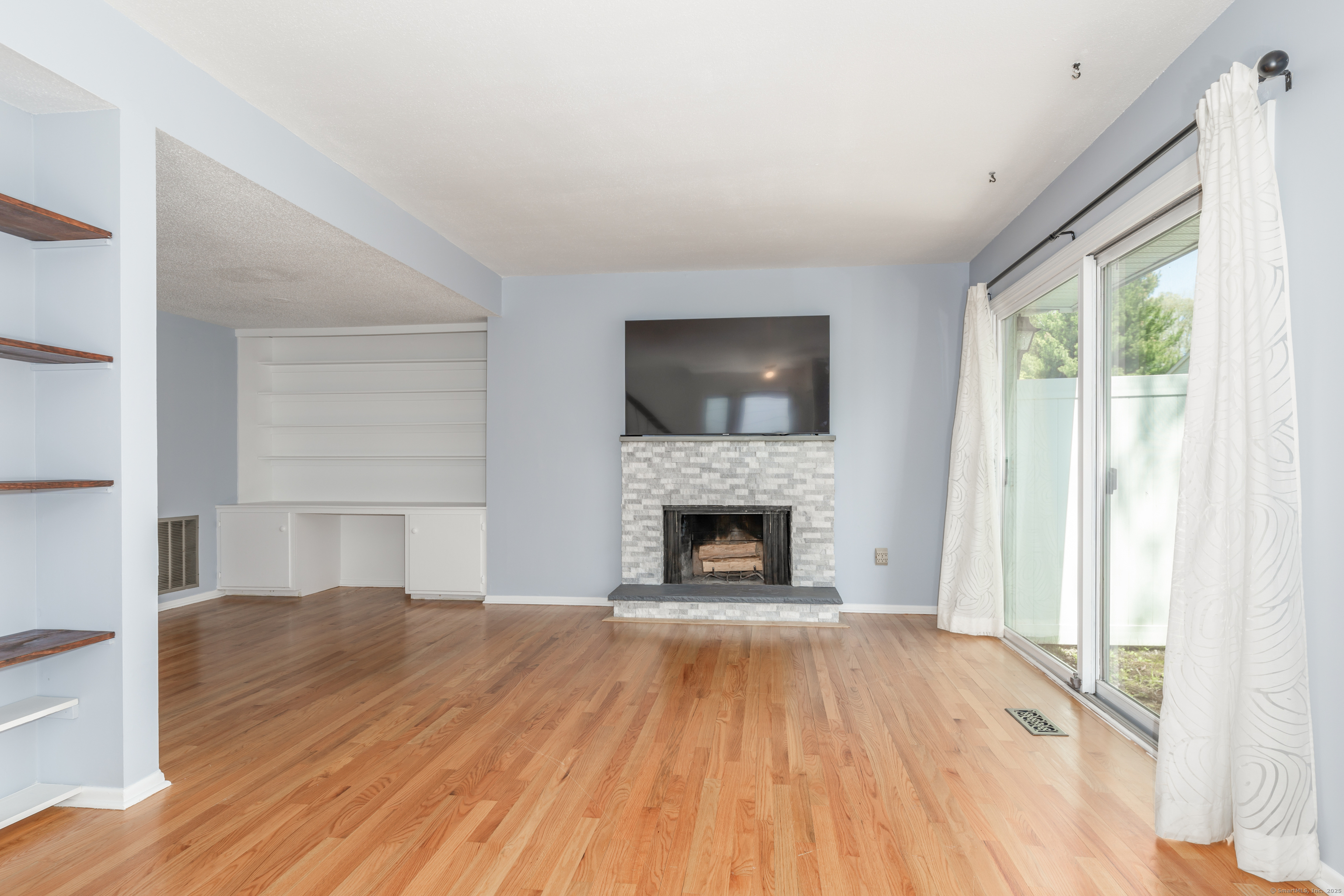 20 Peddlars Drive Branford CT 06405