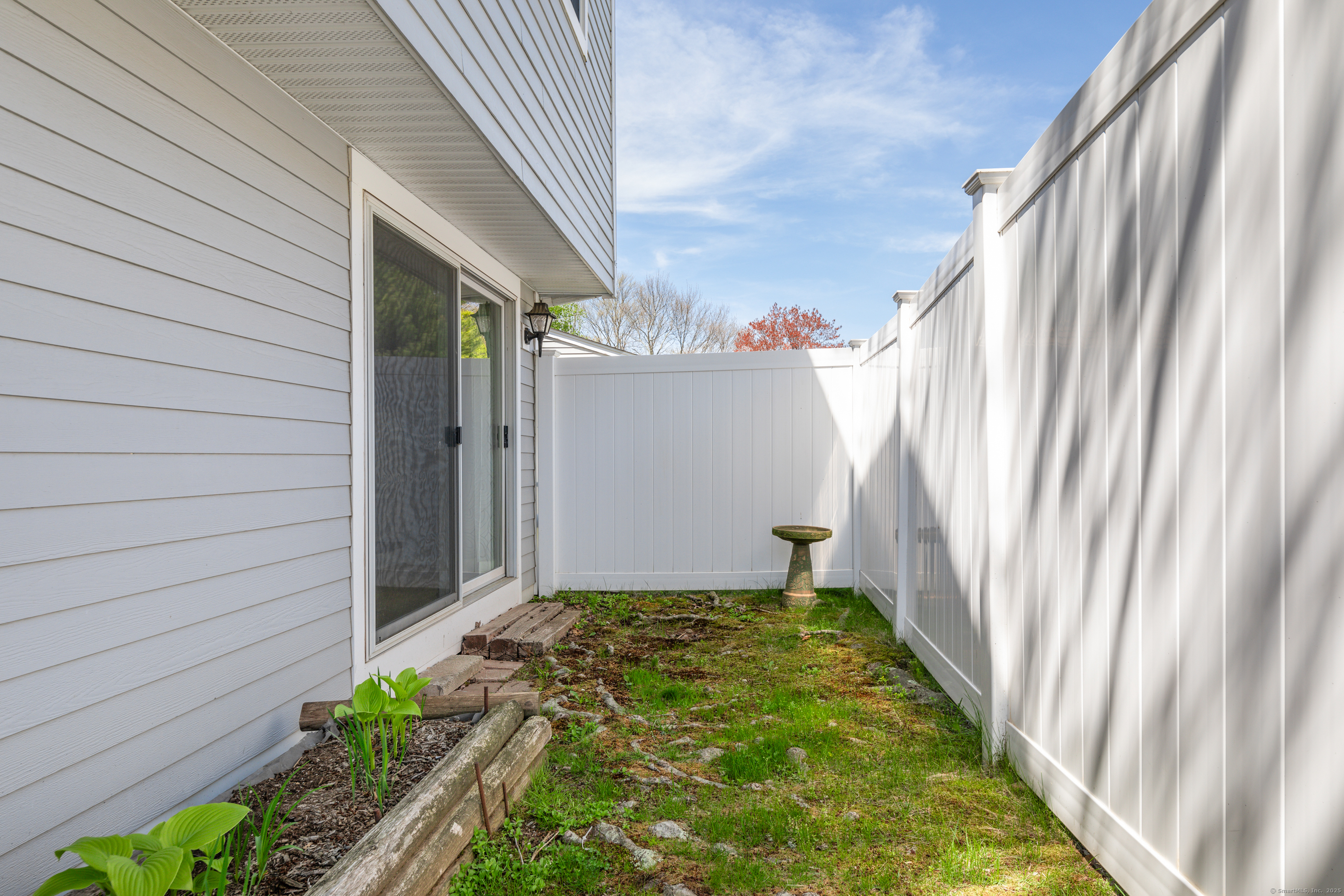 20 Peddlars Drive Branford CT 06405