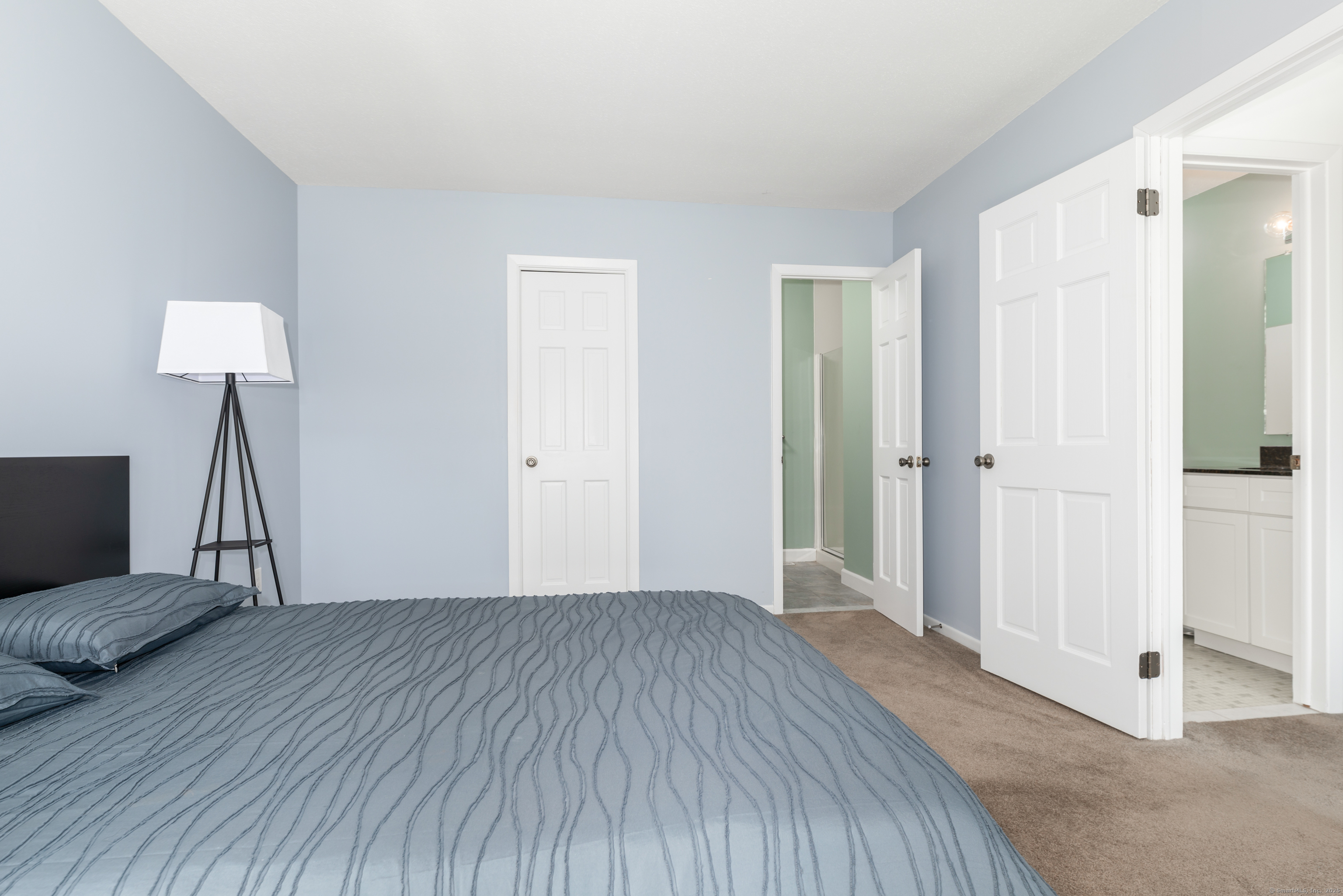 20 Peddlars Drive Branford CT 06405