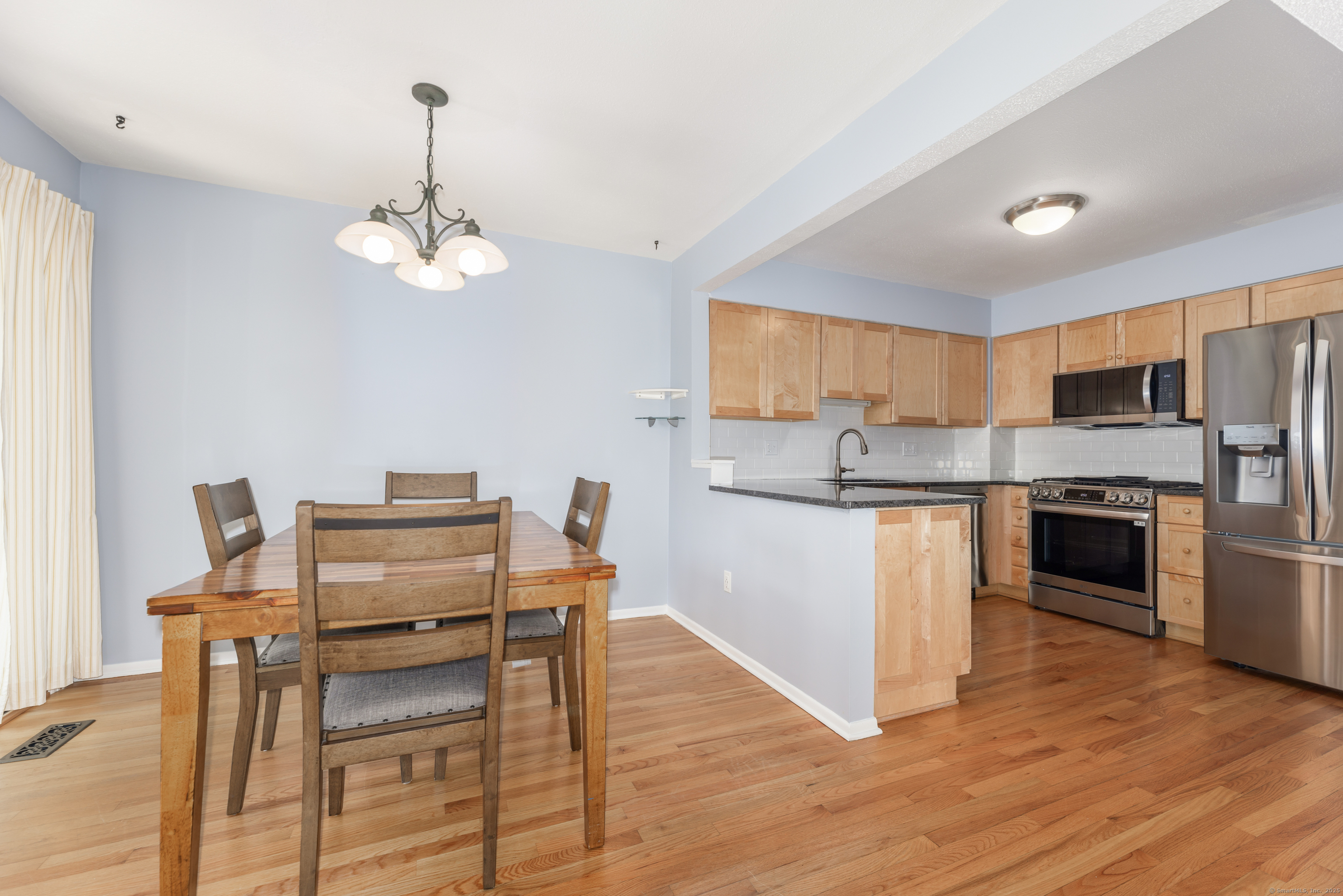 20 Peddlars Drive Branford CT 06405