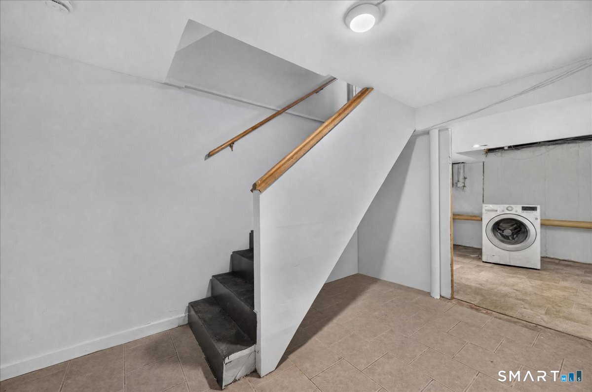 6 Carolina Drive Montville CT 06370