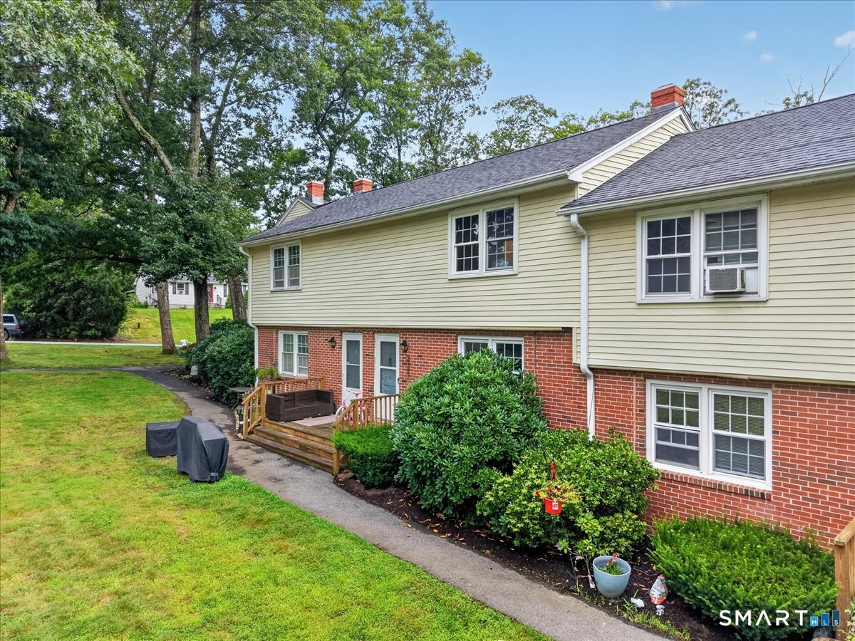 6 Carolina Drive Montville CT 06370