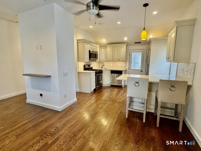 10 Wells Avenue Stamford CT 06902